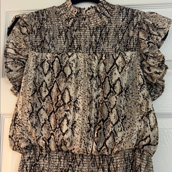 Snake Print Ruffle Sleeve Dress - Picture 2 of 4